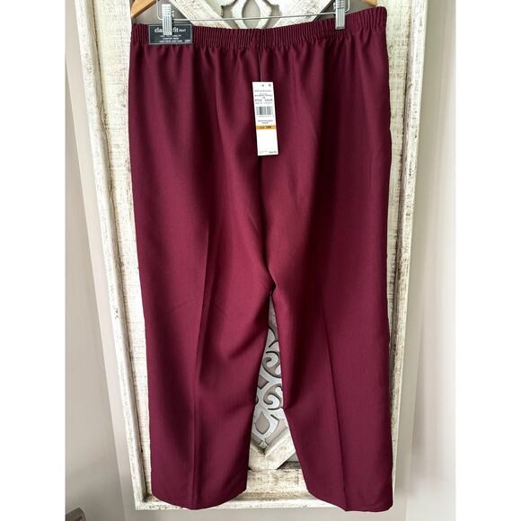 Alfred Dunner Women's Pullon Elastic Waist Classic Fit Proportioned Short Pant - Picture 7 of 7